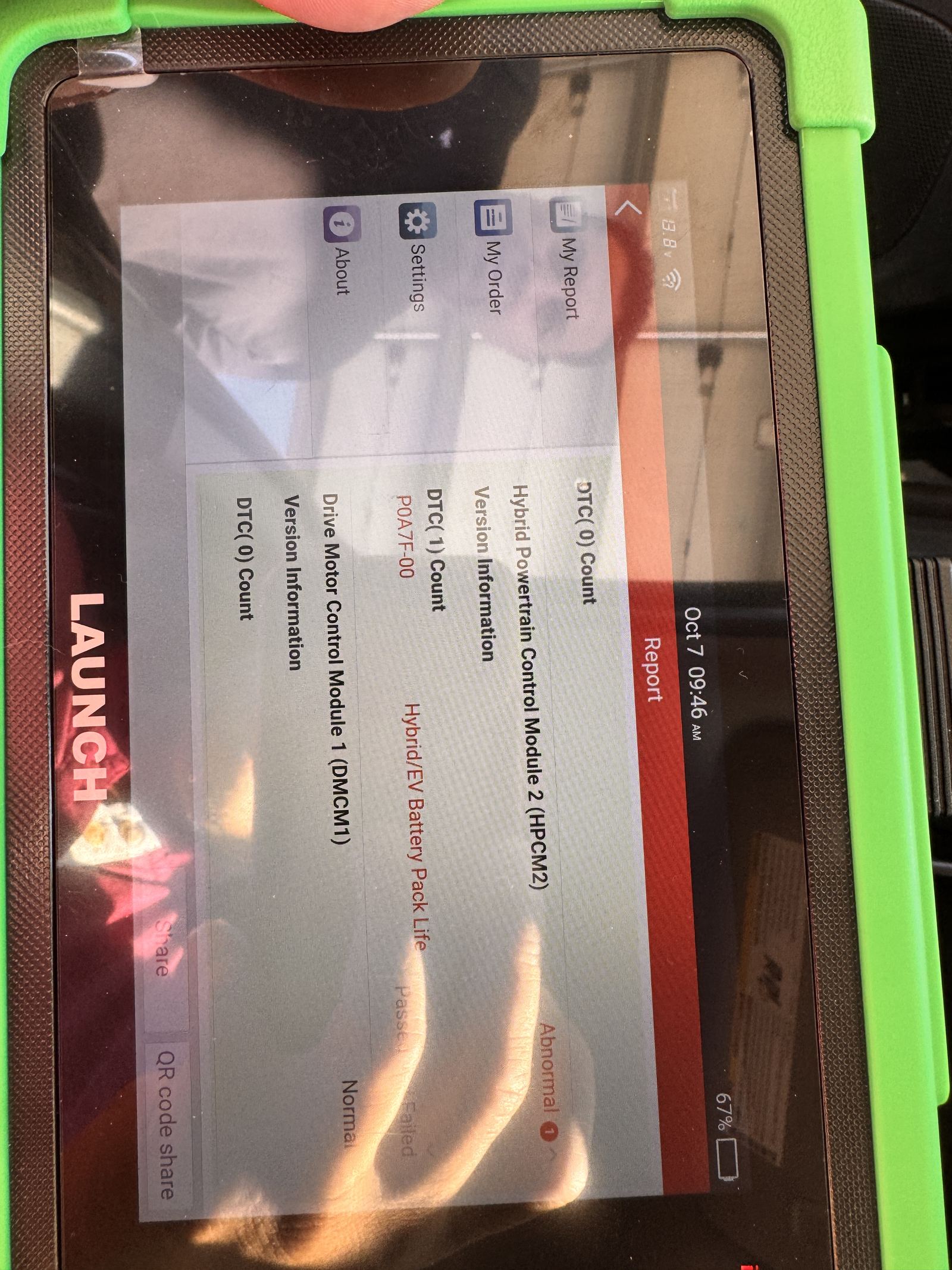 Scan tool showing hybrid battery pack life diagnostic result